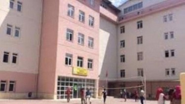 İstanbul-Bahçelievler-Ali Şükrü Sula Kız Anadolu İmam Hatip Lisesi fotoğrafı