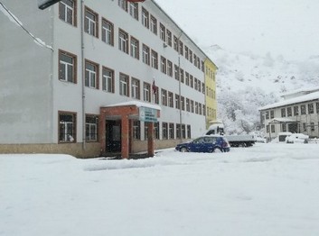 Gümüşhane-Kürtün-Cumhuriyet Ortaokulu fotoğrafı