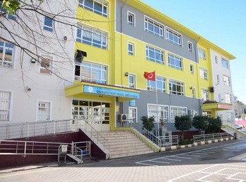 İstanbul-Bakırköy-Osmaniye Nuri Pakdil Ortaokulu fotoğrafı