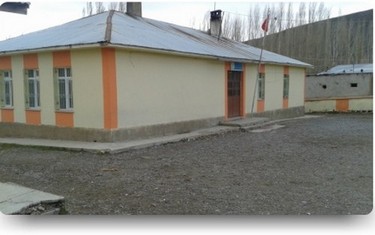 Sivas-Ulaş-Karacalar İlkokulu fotoğrafı