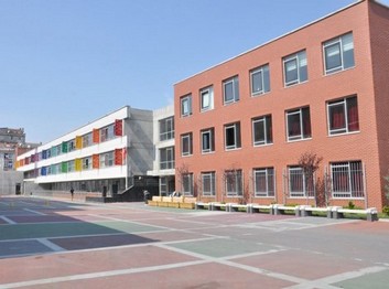 İstanbul-Zeytinburnu-100. Yıl Mesleki ve Teknik Anadolu Lisesi fotoğrafı