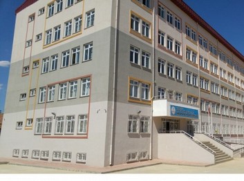 Gaziantep-Nizip-Şehit Üsteğmen Uğur Taşçı İmam Hatip Ortaokulu fotoğrafı