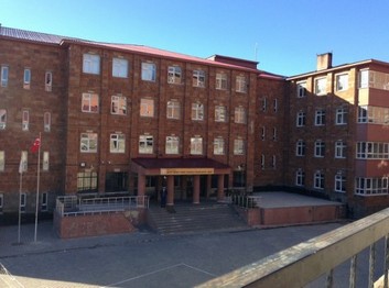 Bitlis-Ahlat-Şehit Mesut Ardıç Anadolu İmam Hatip Lisesi fotoğrafı