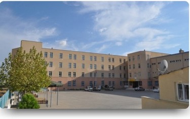 İzmir-Gaziemir-Gaziemir Şehit Serhat Sığnak Mesleki ve Teknik Anadolu Lisesi fotoğrafı