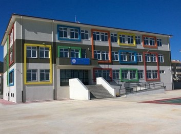 Gaziantep-İslahiye-Cahit Zarifoğlu İlkokulu fotoğrafı
