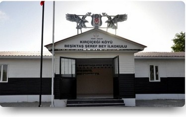 Iğdır-Aralık-Kırçiçeği Beşiktaş Şeref Bey İlkokulu fotoğrafı