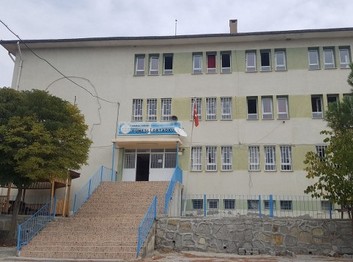 Manisa-Gördes-Güneşli Ortaokulu fotoğrafı