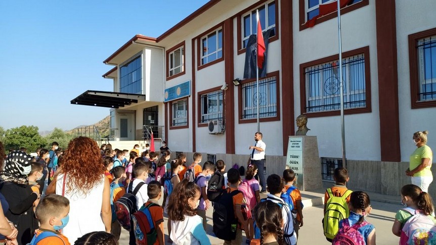 Aydın-Efeler-Kızılcaköy Şehit İdris Atalan Ortaokulu fotoğrafı