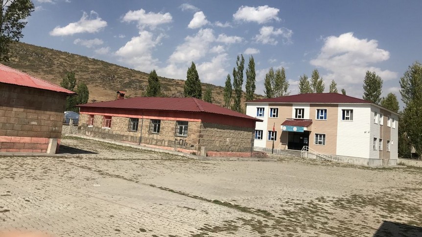 Bitlis-Güroymak-Şehit Piyade Uzman Çavuş Şahin ASLAN Ortaokulu fotoğrafı