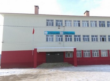 Muş-Malazgirt-Saftekin Gazi Ortaokulu fotoğrafı
