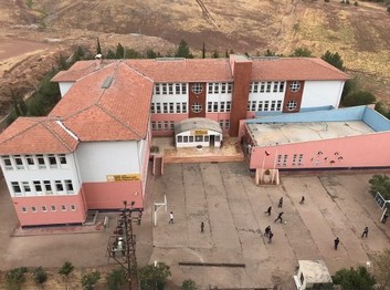 Mardin-Derik-Şehit Mahmut Eşit Anadolu İmam Hatip Lisesi fotoğrafı