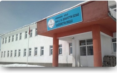 Ardahan-Göle-Köprülü Şehit Jandarma Er Şerafettin Özdağ Ortaokulu fotoğrafı