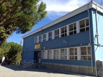 İzmir-Bergama-Bergama Kozak Çok Programlı Anadolu Lisesi fotoğrafı