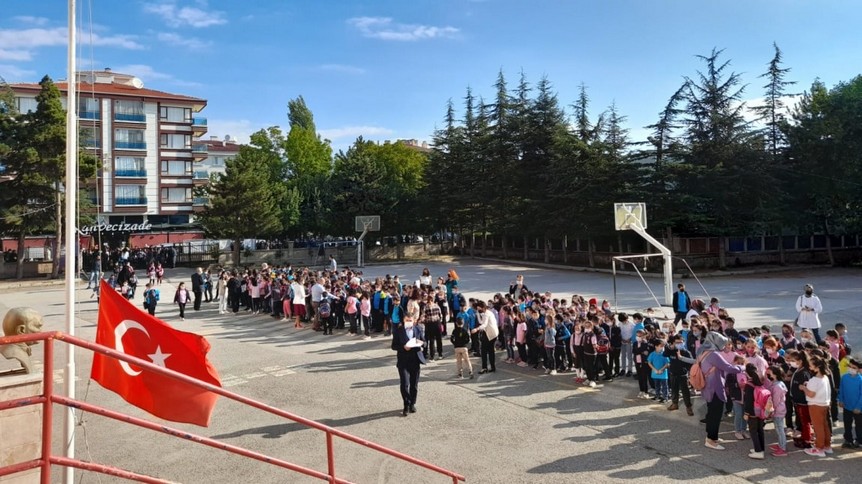 Ankara-Çubuk-Yıldırım Beyazıt İlkokulu fotoğrafı