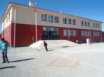 Kırşehir-Boztepe-Yenidoğanlı Ortaokulu fotoğrafı