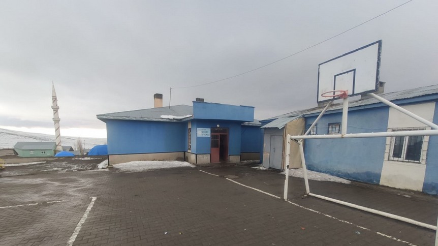 Kars-Sarıkamış-Gecikmez Ortaokulu fotoğrafı