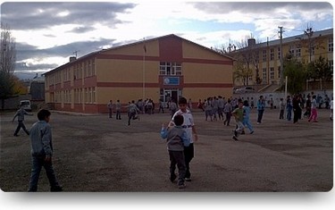 Gümüşhane-Şiran-Yunus Emre Ortaokulu fotoğrafı