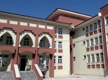 Kocaeli-Derince-Şehit Serdar Gökbayrak İmam Hatip Ortaokulu fotoğrafı