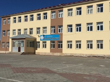 Van-Çaldıran-Anıttepe Ortaokulu fotoğrafı