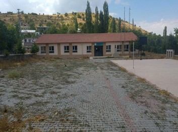 Niğde-Çiftlik-Kitreli 100.Yıl Fatih Ortaokulu fotoğrafı