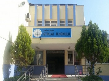 İzmir-Kiraz-Kiraz İstiklâl İlkokulu fotoğrafı