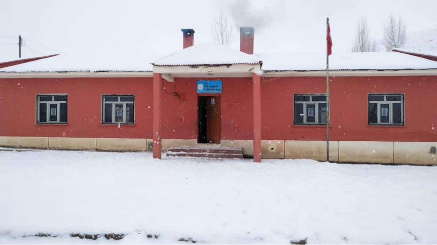 Van-Başkale-Yerliharman İlkokulu fotoğrafı
