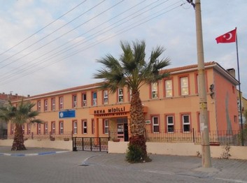İzmir-Foça-Reha Midilli İlkokulu fotoğrafı
