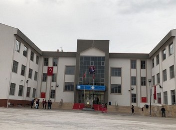 Kayseri-Kocasinan-Erkilet General Emir Ortaokulu fotoğrafı