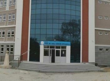 Kırşehir-Merkez-Prof.Dr.Erol Güngör Ortaokulu fotoğrafı