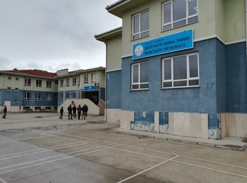 Sakarya-Adapazarı-Şehit Fatih Kemal Yarar İmam Hatip Ortaokulu fotoğrafı