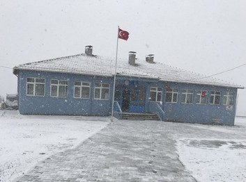 Uşak-Banaz-Ayrancı İlkokulu fotoğrafı