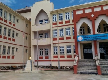 Kırşehir-Merkez-Toki Şehit Polis Gökhan Emre Örül İmam Hatip Ortaokulu fotoğrafı