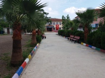 Hatay-Defne-Harbiye Mezyet Ekrem Karateke İlkokulu fotoğrafı