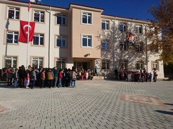 Antalya-Elmalı-Zümrütova İlkokulu fotoğrafı