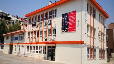 İzmir-Çiğli-Maltepe İlkokulu fotoğrafı
