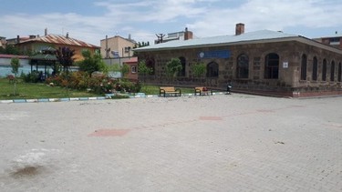 Van-Erciş-Şehit Jandarma Asb. Ahmet Çelik İmam Hatip Ortaokulu fotoğrafı