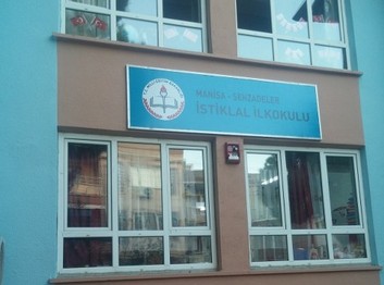 Manisa-Şehzadeler-İstiklal İlkokulu fotoğrafı