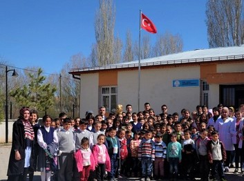 Sivas-Merkez-Kayadibi İlkokulu fotoğrafı