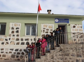 Van-Erciş-Karatavuk İlkokulu fotoğrafı