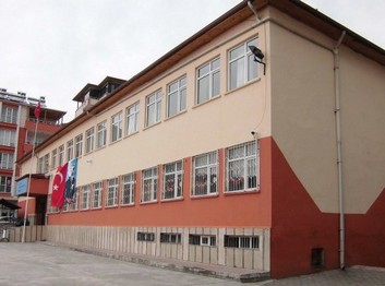 Tokat-Reşadiye-Gazipaşa Burhan Aras İlkokulu fotoğrafı