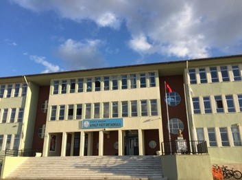 Sakarya-Adapazarı-Aykut Yiğit Ortaokulu fotoğrafı