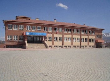 Malatya-Yeşilyurt-Topsöğüt Karşıyaka Ortaokulu fotoğrafı