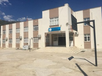 Mersin-Bozyazı-Vali Çetin Birmek İlkokulu fotoğrafı