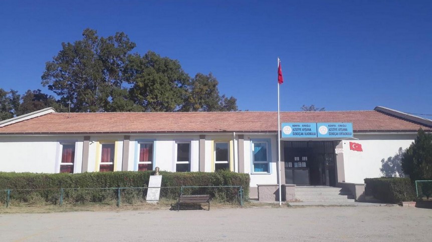 Konya-Ereğli-Konya Ereğli Aziziye Ayşana Özkoçak Ortaokulu fotoğrafı