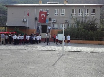 Osmaniye-Merkez-Issızca Şehit Ahmet Çalık Ortaokulu fotoğrafı