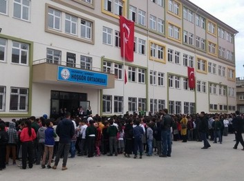 Gaziantep-Şahinbey-Şehit Mehmet Nuri Akdemir Ortaokulu fotoğrafı