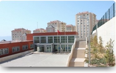 İzmir-Buca-Buca Toki Turgut Özal Ortaokulu fotoğrafı