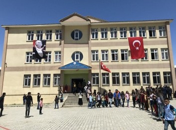 Hakkari-Merkez-IŞIK KÖYÜ ORTAOKULU fotoğrafı