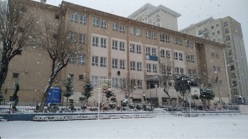 İstanbul-Esenler-Yunus Emre Ortaokulu fotoğrafı