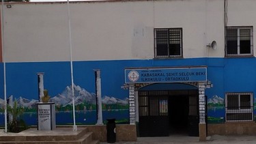 Adana-Çukurova-Kabasakal Şehit Selçuk Beki Ortaokulu fotoğrafı
